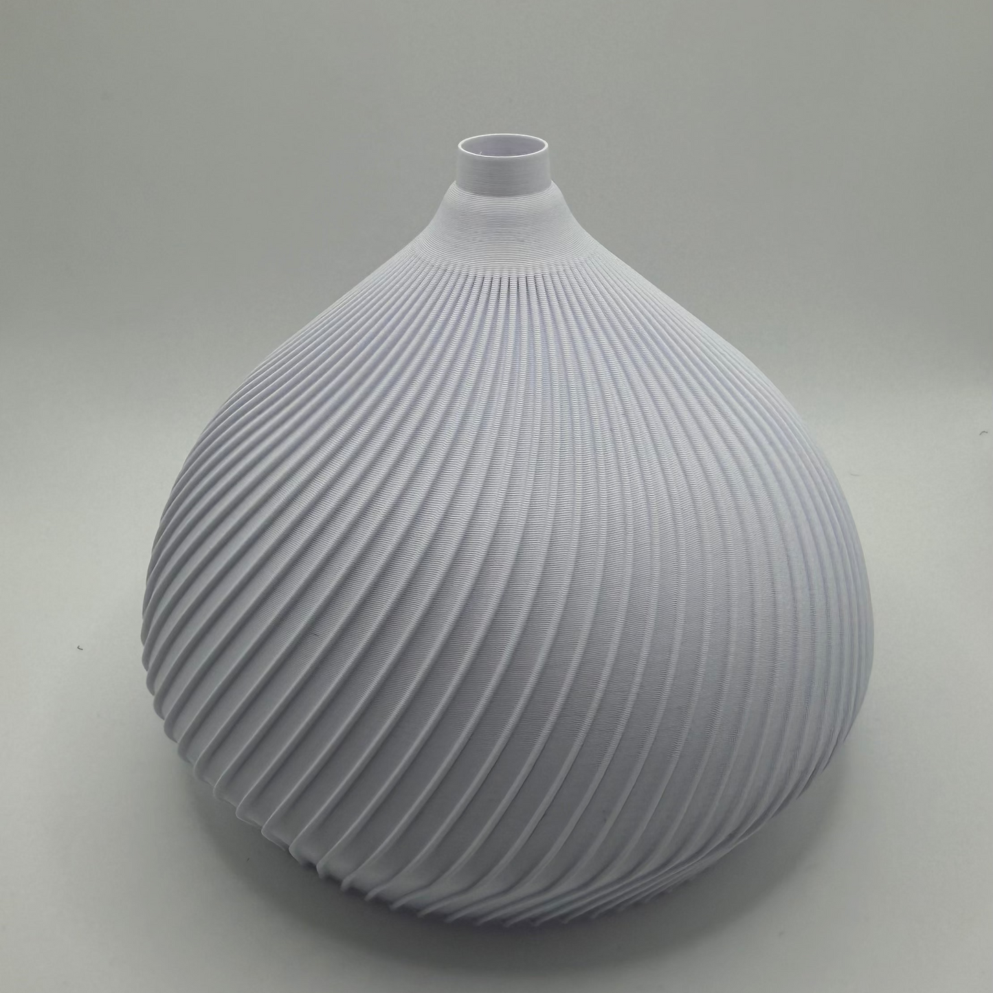 Lampenschirm für Herrnhuter Stern A1 in Kaltweiß – modernes Spiral-Rillen-Design
